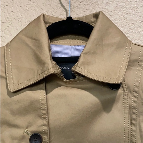 Banana Republic Factory Tan Double-Breasted Trench Coat - Picture 8 of 16